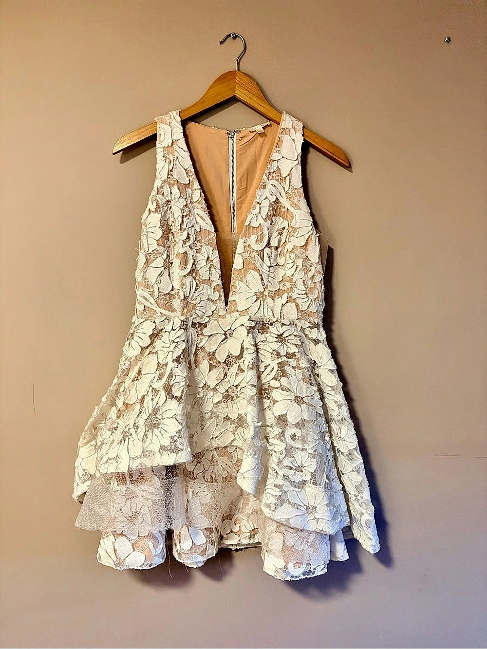 LUXEL Floral Lace Mini Dress in White & Pink Size Large (fits like a medium) ver